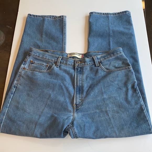 Levi’s 550 Men’s Medium Wash Sz.40/32 Jeans EUC - Picture 2 of 5
